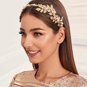 Vintage (Baroque) Style Gold Tiara Headband with Leaf & Pearl Detail